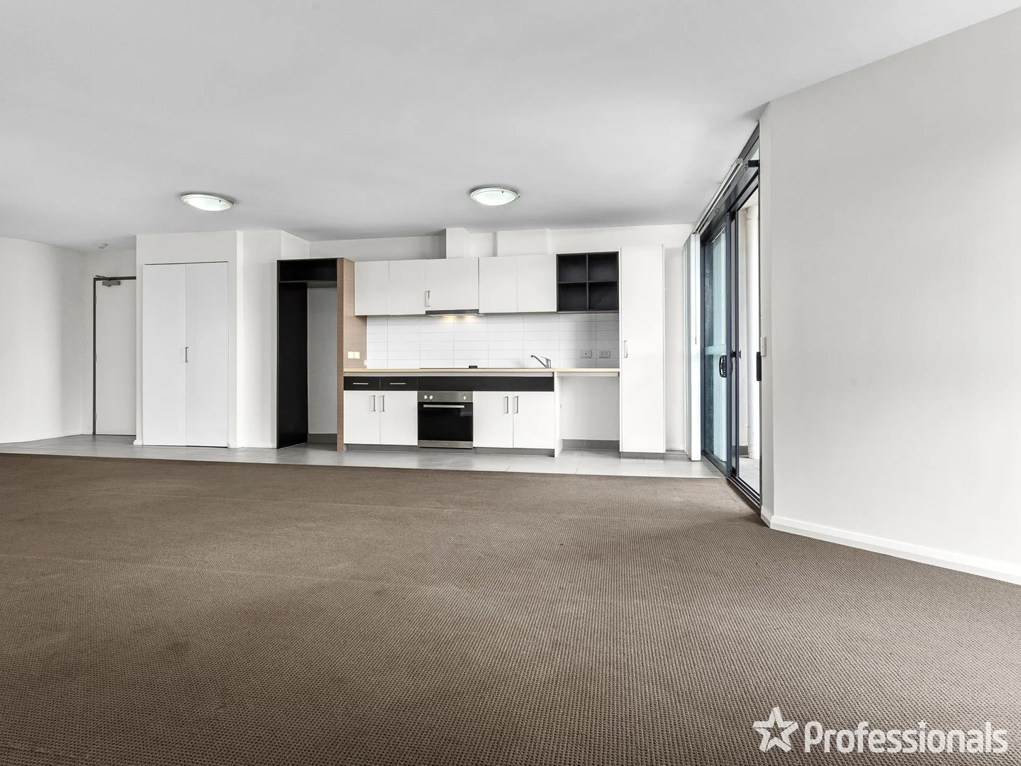 Additional image 3 of 23/2 Points Way, Cockburn Central WA 6164