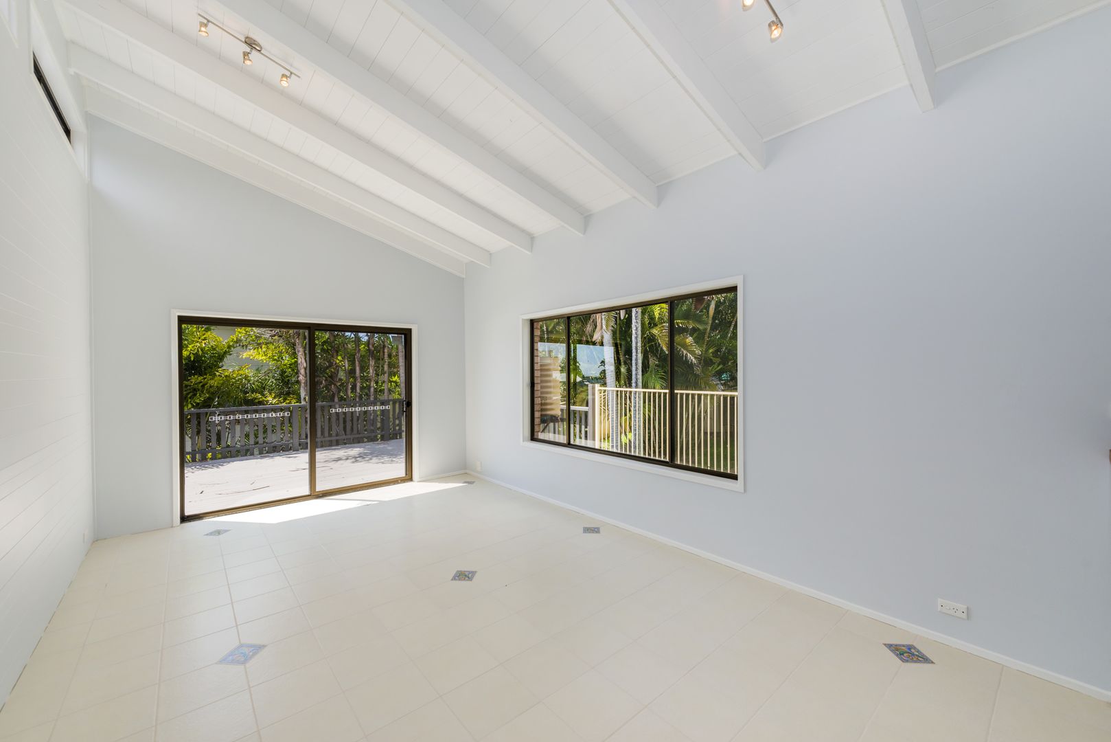 31 Campbell Street, Safety Beach NSW 2456, Image 2