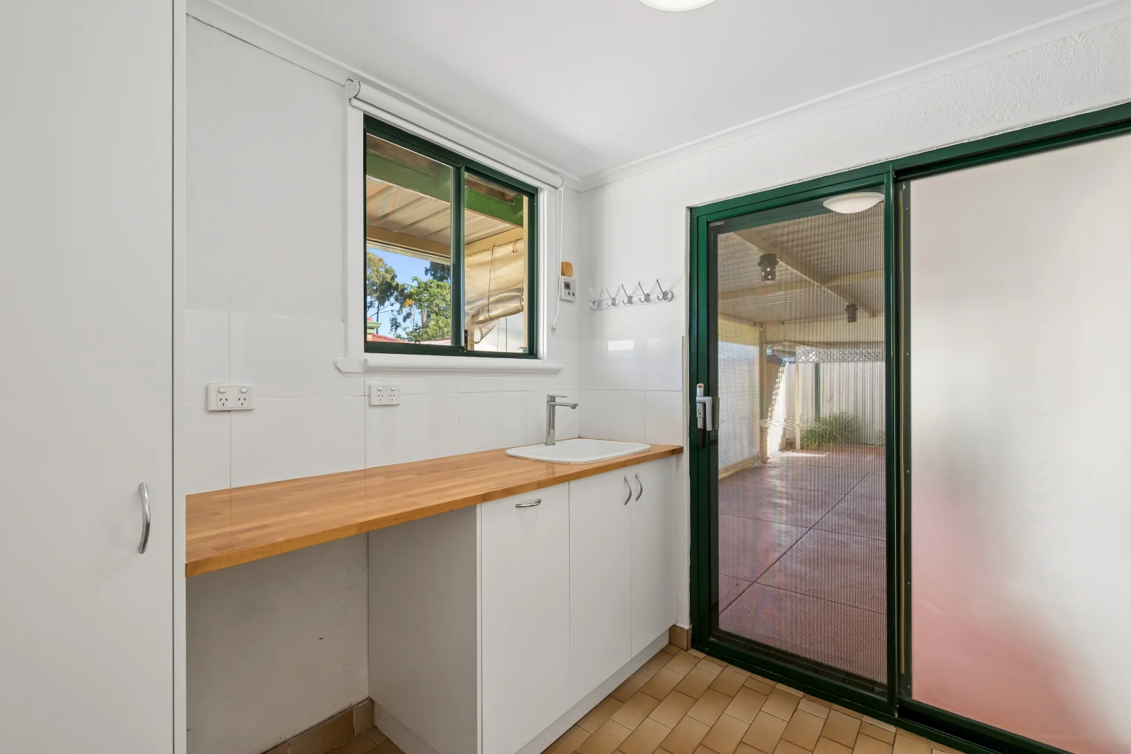 Additional image 14 of 8 Bernice Way, Thornlie WA 6108