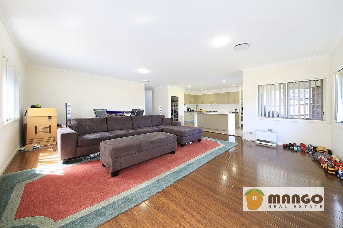 19 Burringoa Crescent, Colebee NSW 2761, Image 1