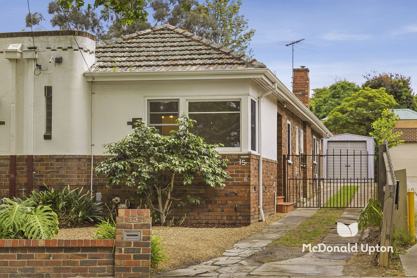 15 Mooltan Street, Travancore VIC 3032, Image 0