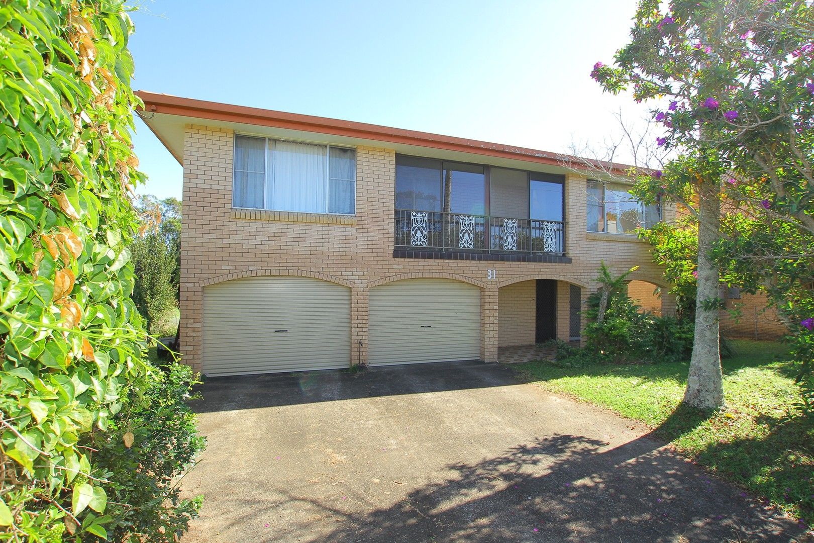3 bedrooms House in 31 Terranora Road BANORA POINT NSW, 2486