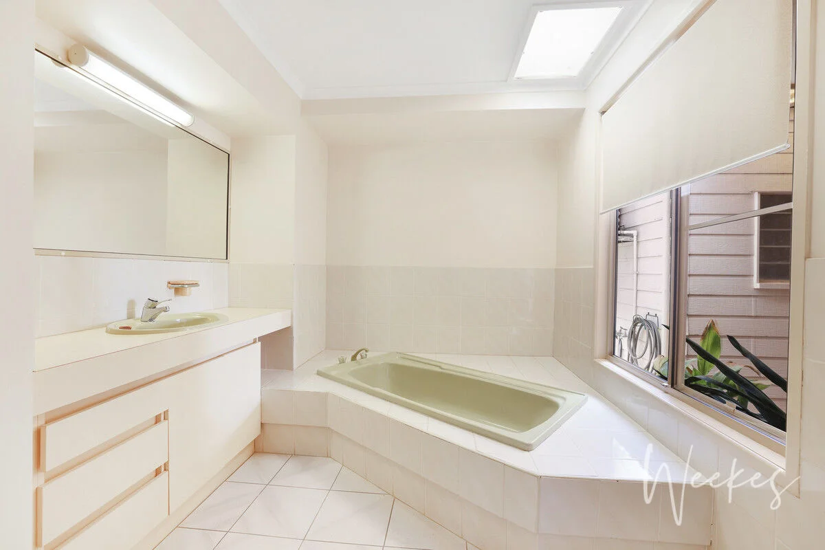 Additional image 16 of 2 Liandra Street, Avoca QLD 4670