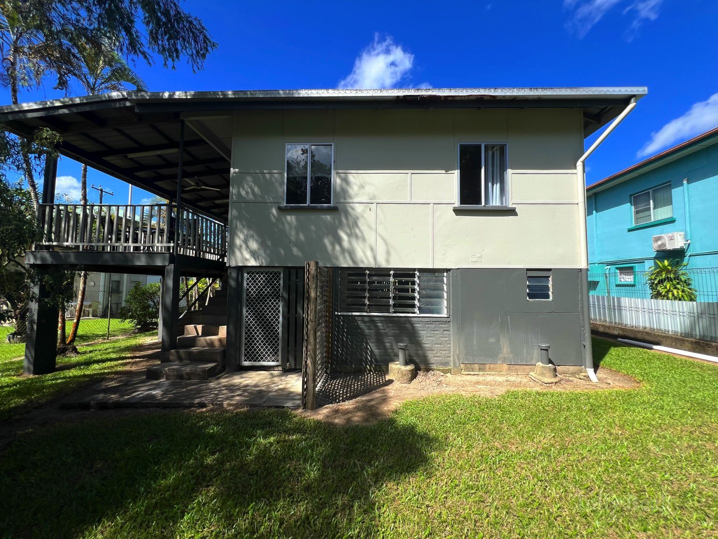 16 Thurles Street, Tully QLD 4854