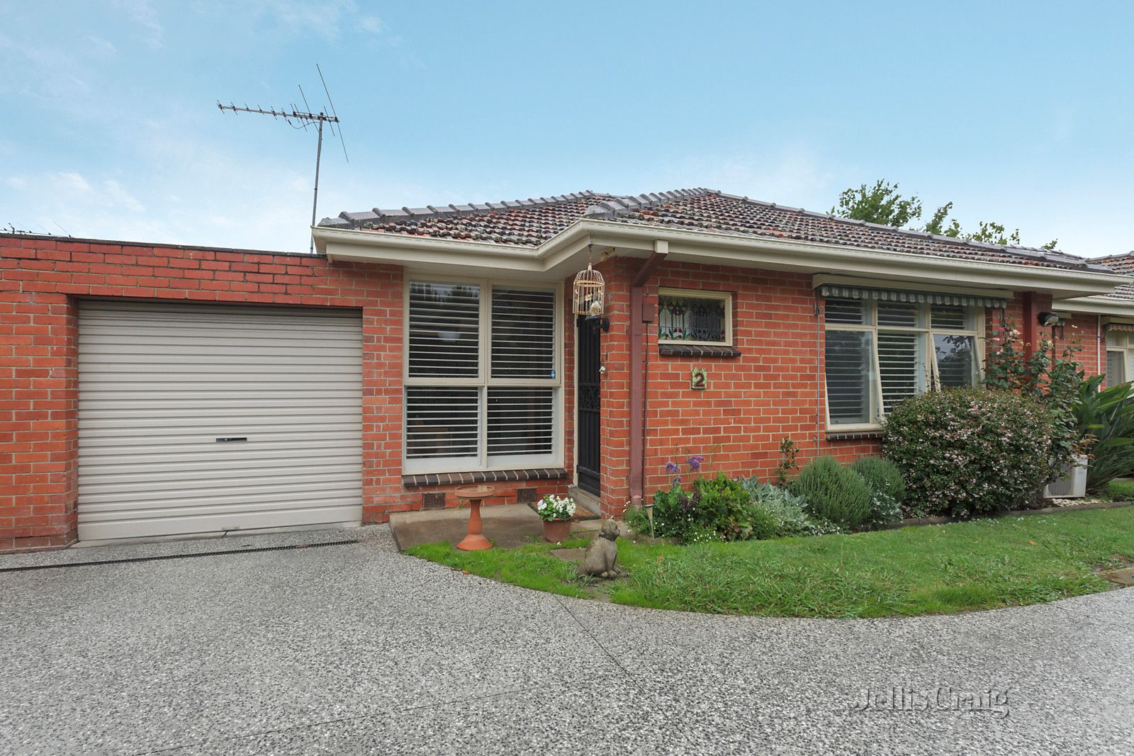 2/26 Faversham Road, Canterbury VIC 3126, Image 1