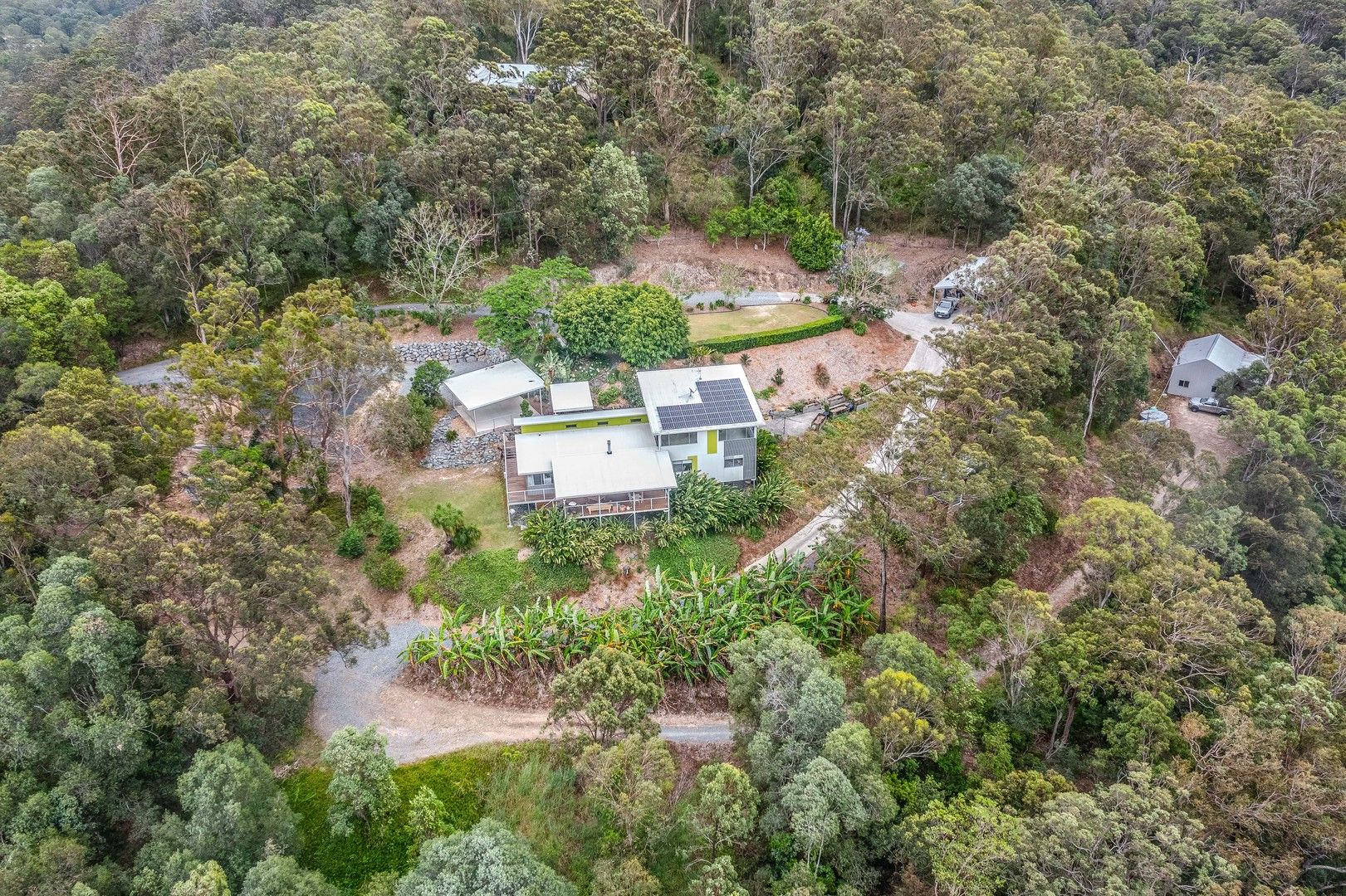 5 bedrooms House in 11 Coonardoo Court WONGAWALLAN QLD, 4210