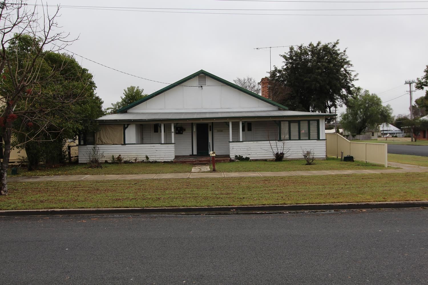 18 Henderson Street, Inverell NSW 2360, Image 0