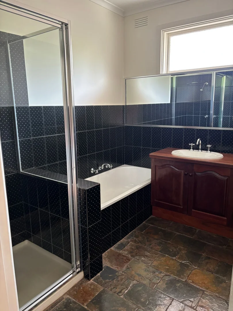 Additional image 6 of 103 Yuille St, Frankston South VIC 3199