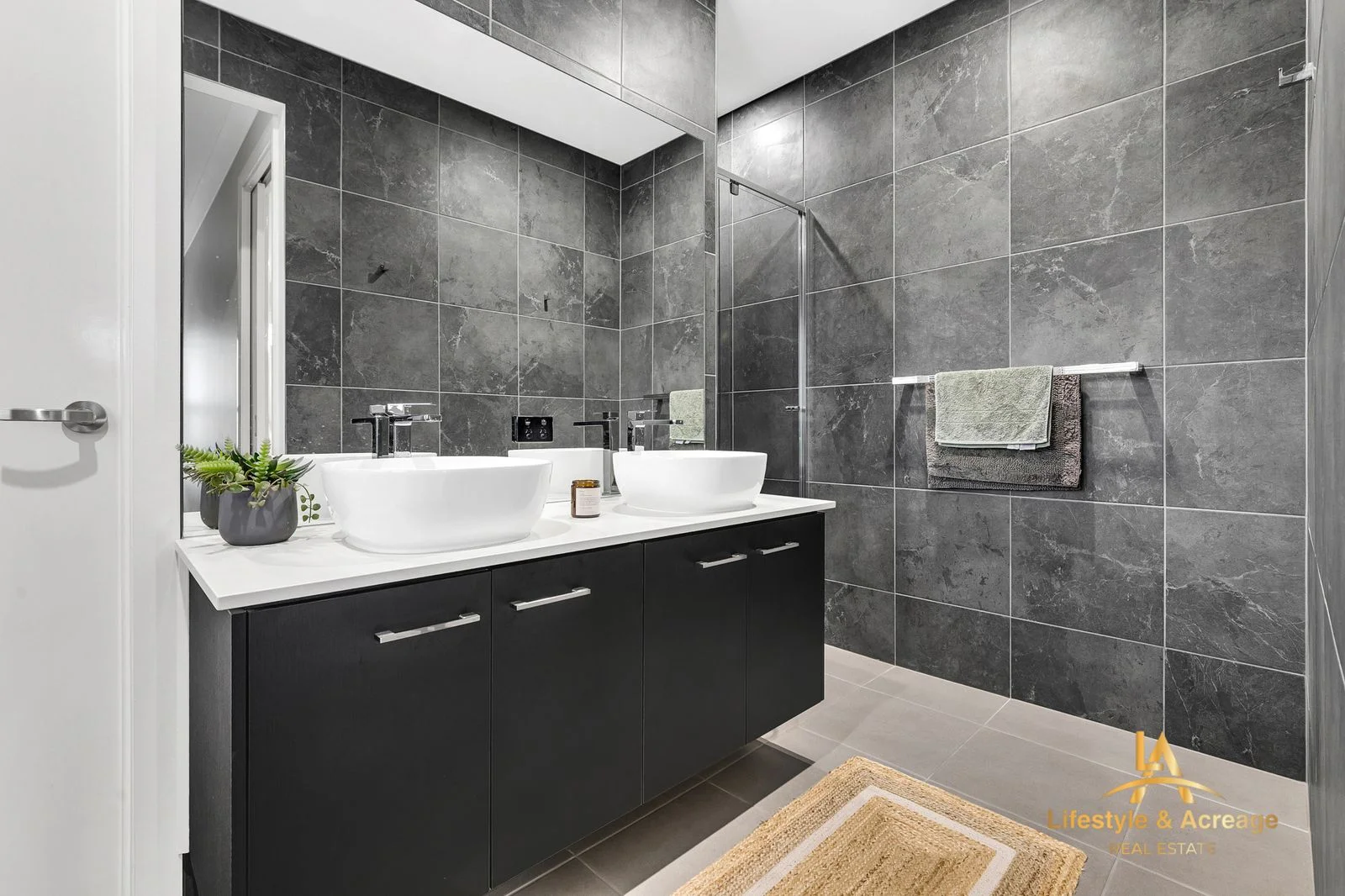 Additional image 16 of 30 OAKMONT DRIVE, Drouin VIC 3818