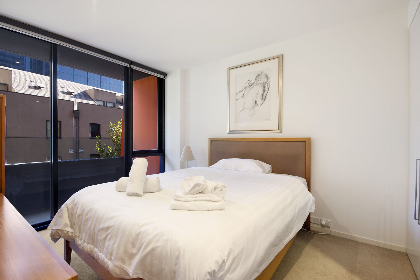 33/8 Cook Street, Southbank VIC 3006, Image 2