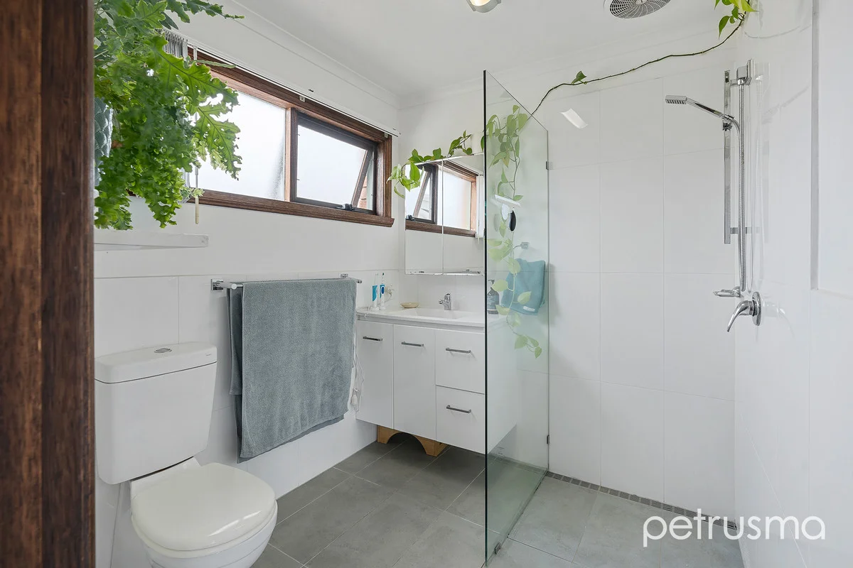 Additional image 12 of 10/180 Roslyn Avenue, Blackmans Bay TAS 7052