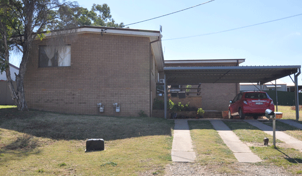 2/43 Wardle Street, Junee NSW 2663, Image 1