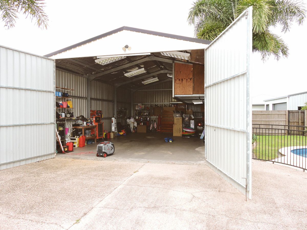 17 Bradco Avenue, Ooralea QLD 4740, Image 2