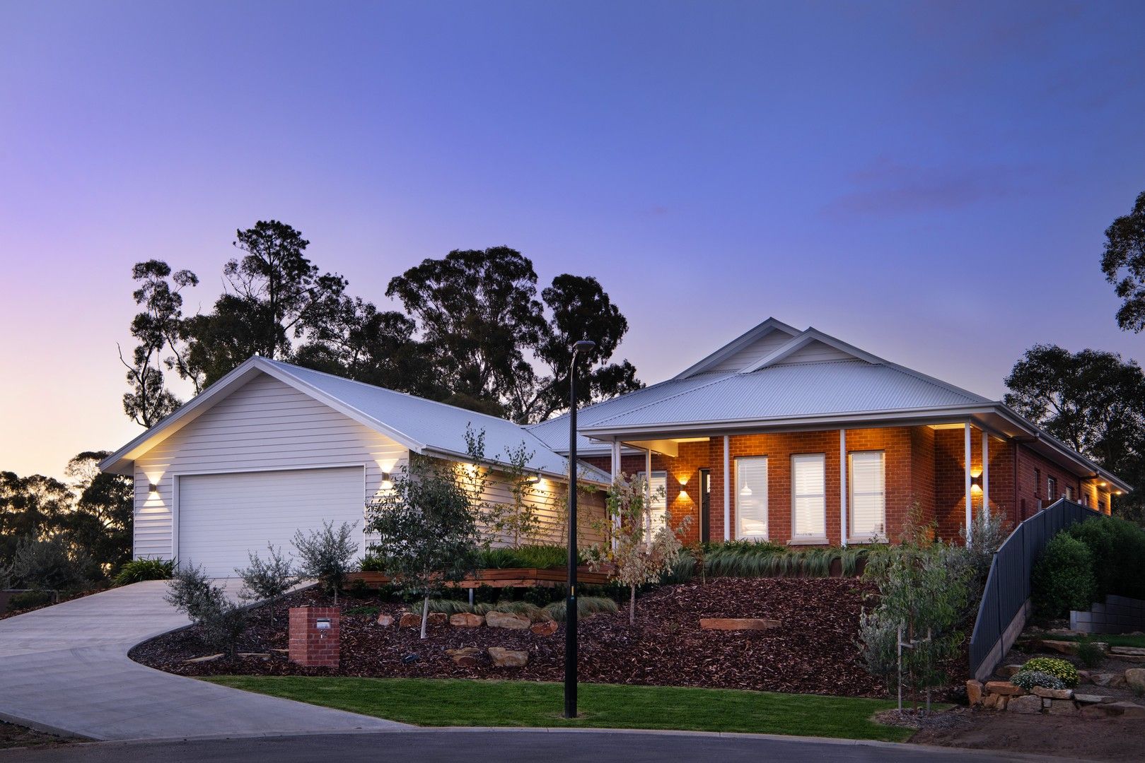 13 Hill View Court, McKenzie Hill VIC 3451, Image 0