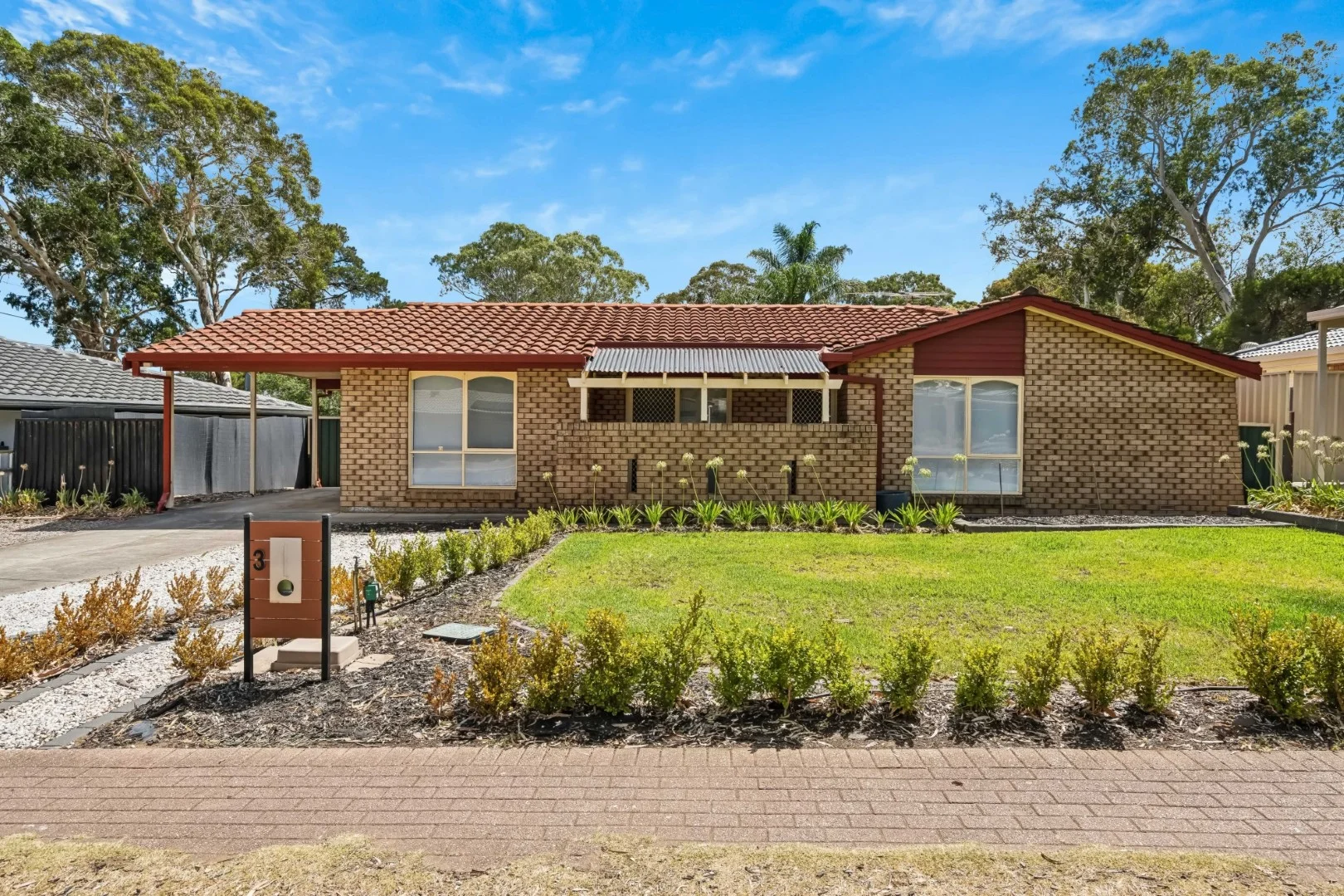3 Devon Crescent, Happy Valley SA 5159
