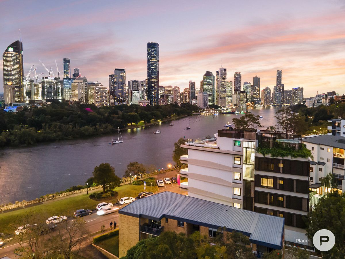 2/128 River Terrace, Kangaroo Point QLD 4169, Image 0