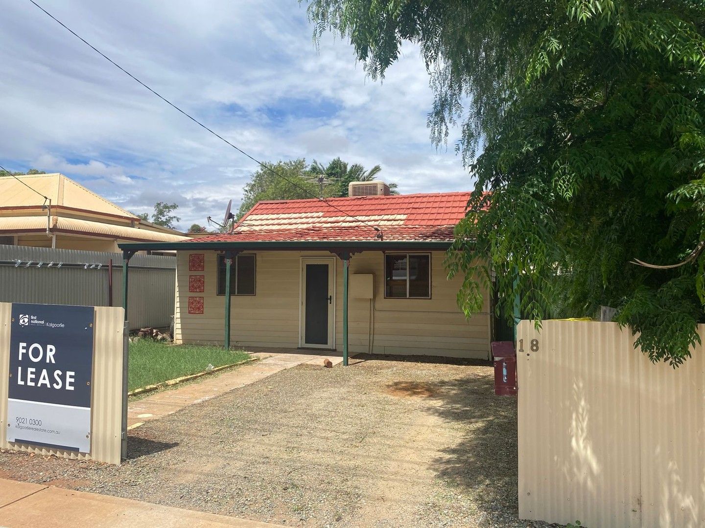 4 bedrooms House in 18 Clancy Street BOULDER WA, 6432