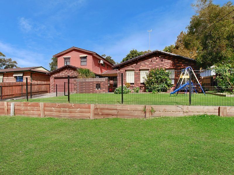 4 Buckland Avenue, Kanwal NSW 2259, Image 0