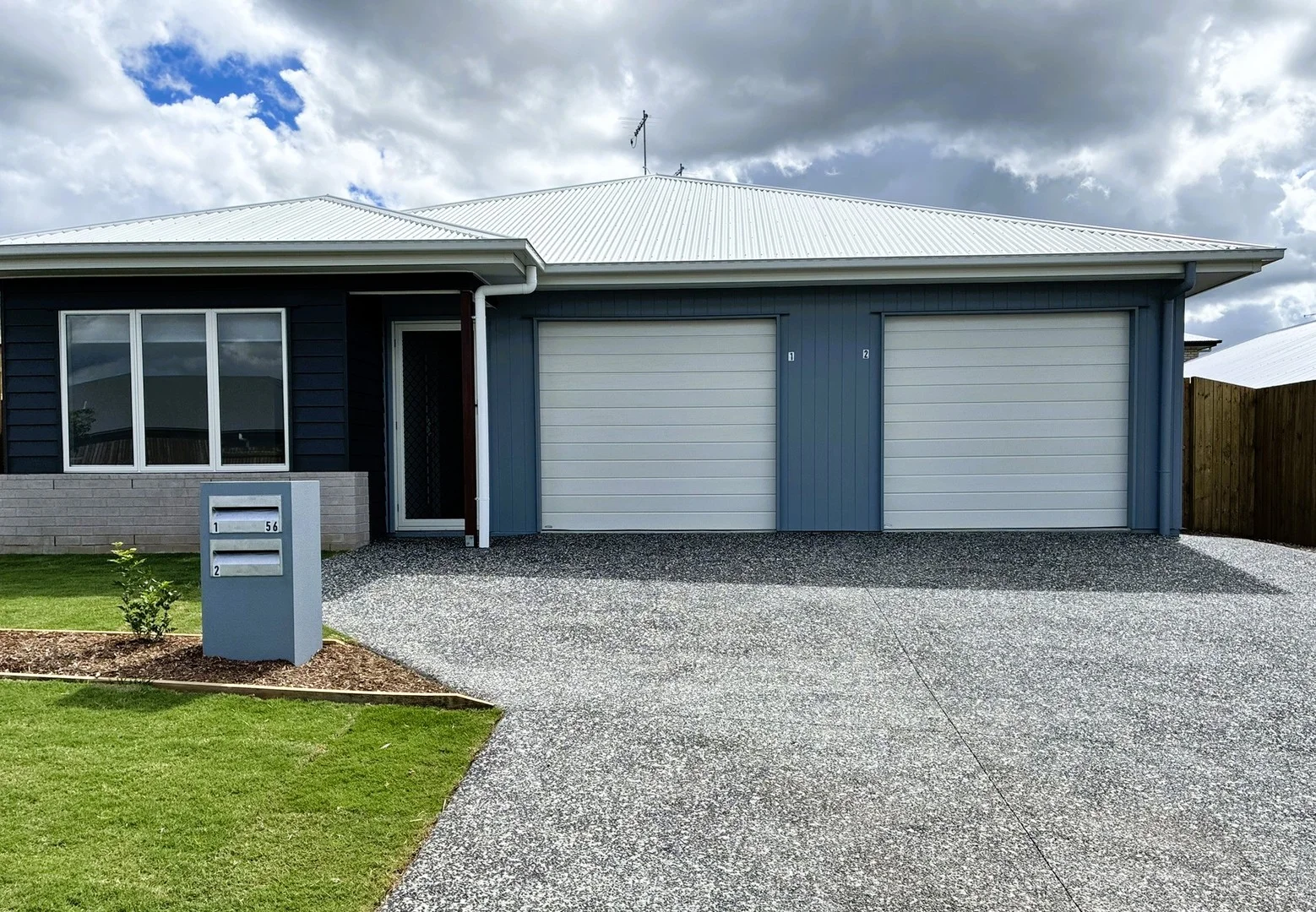 2/56 Kashmir cct, Greenbank QLD 4124