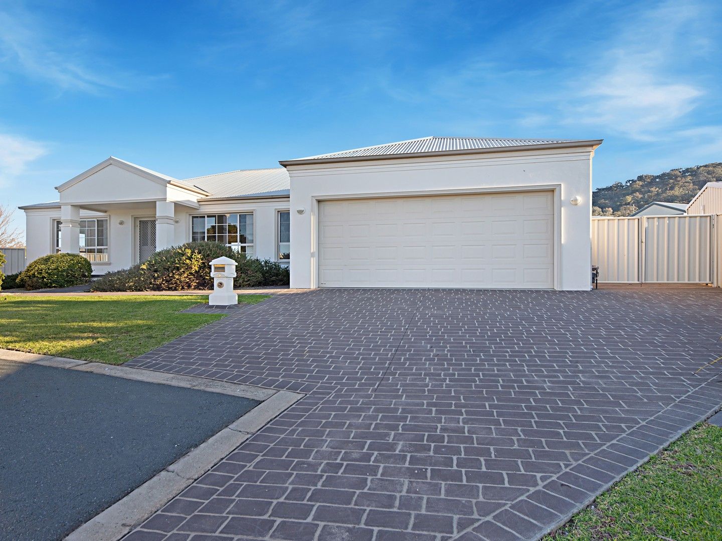 5 Medinah Court, Wodonga VIC 3690, Image 0