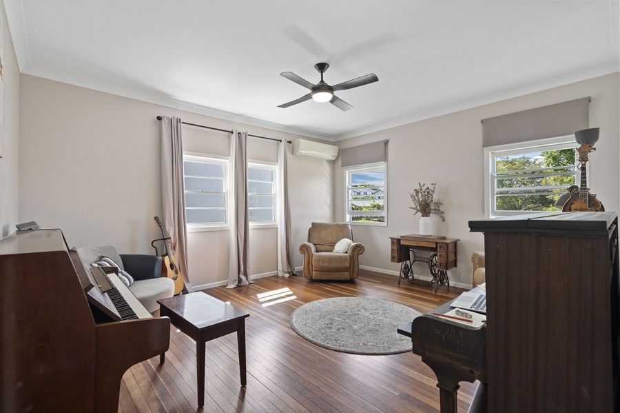 56 Framont Ave, Holland Park QLD 4121 Domain