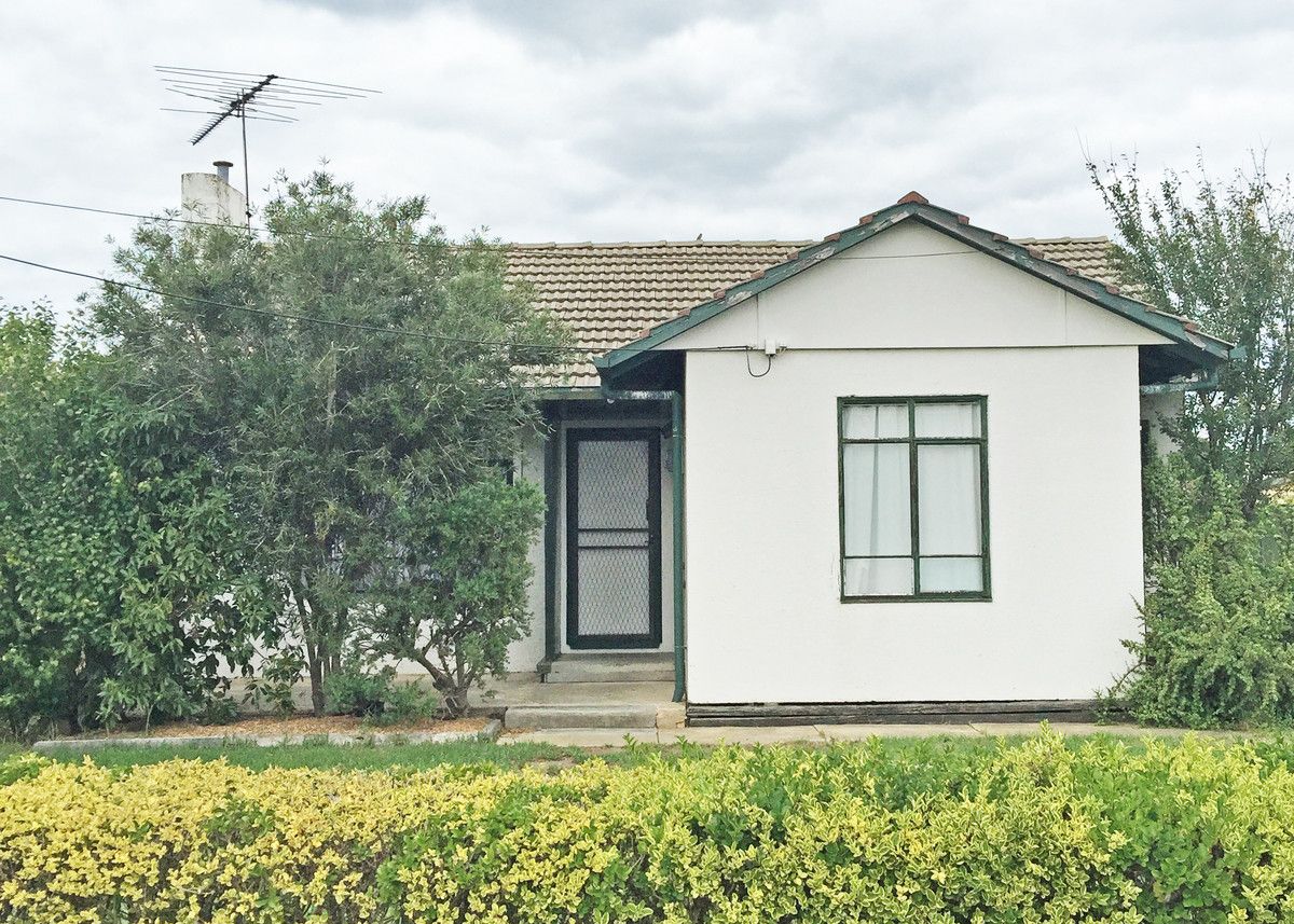 3 bedrooms House in 32 Detroit Crescent CORIO VIC, 3214