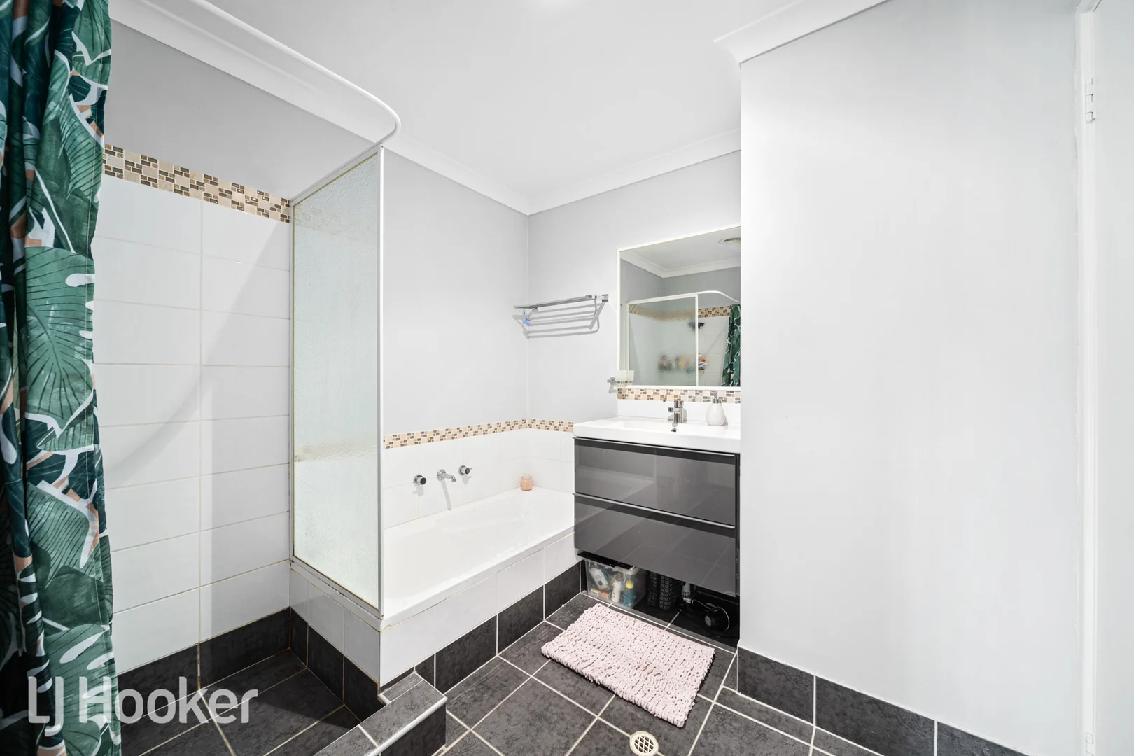 Additional image 10 of Unit 2/8 King George St, Victoria Park WA 6100