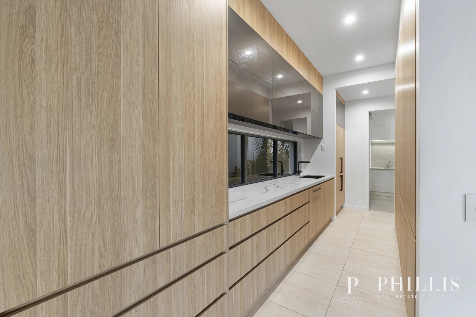 Additional image 81 of 2515 Cressbrook Drive, Hope Island QLD 4212