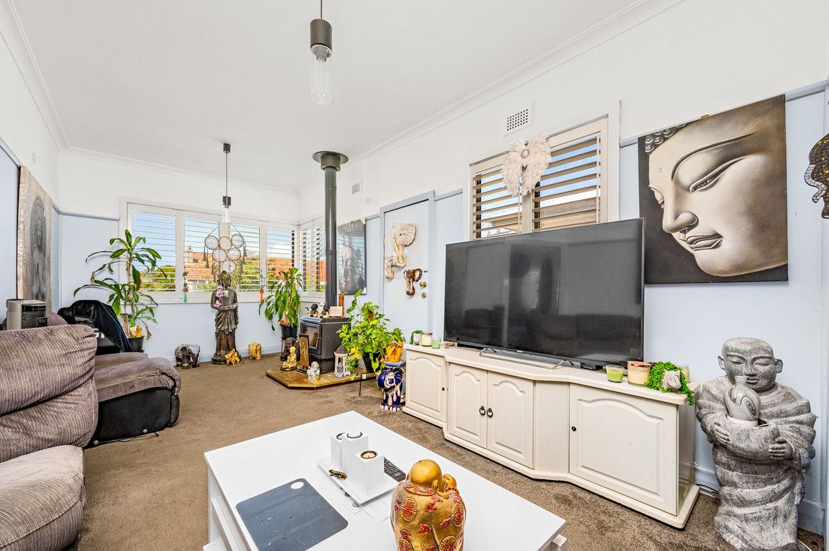 12 Harry Street, Belmont South NSW 2280, Image 1