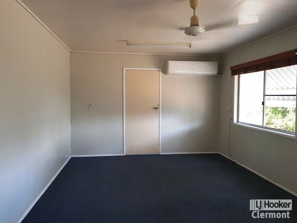 25 Lime Street, Clermont QLD 4721, Image 2
