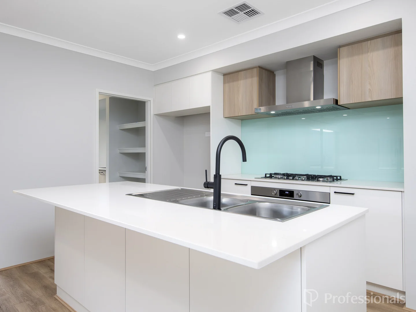 Additional image 7 of 4 Lyrebird Road, Eglinton WA 6034