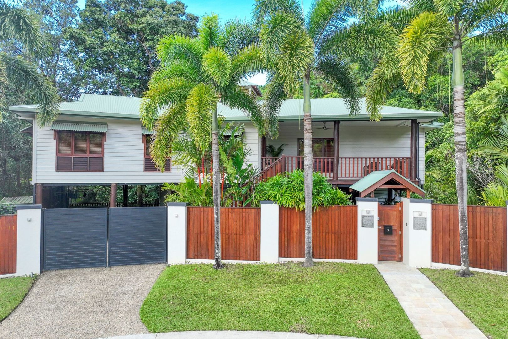 7 Barronview Drive, Freshwater QLD 4870, Image 2