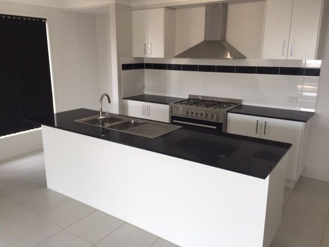 4 bedrooms House in 18 Farrer Street CRANLEY QLD, 4350