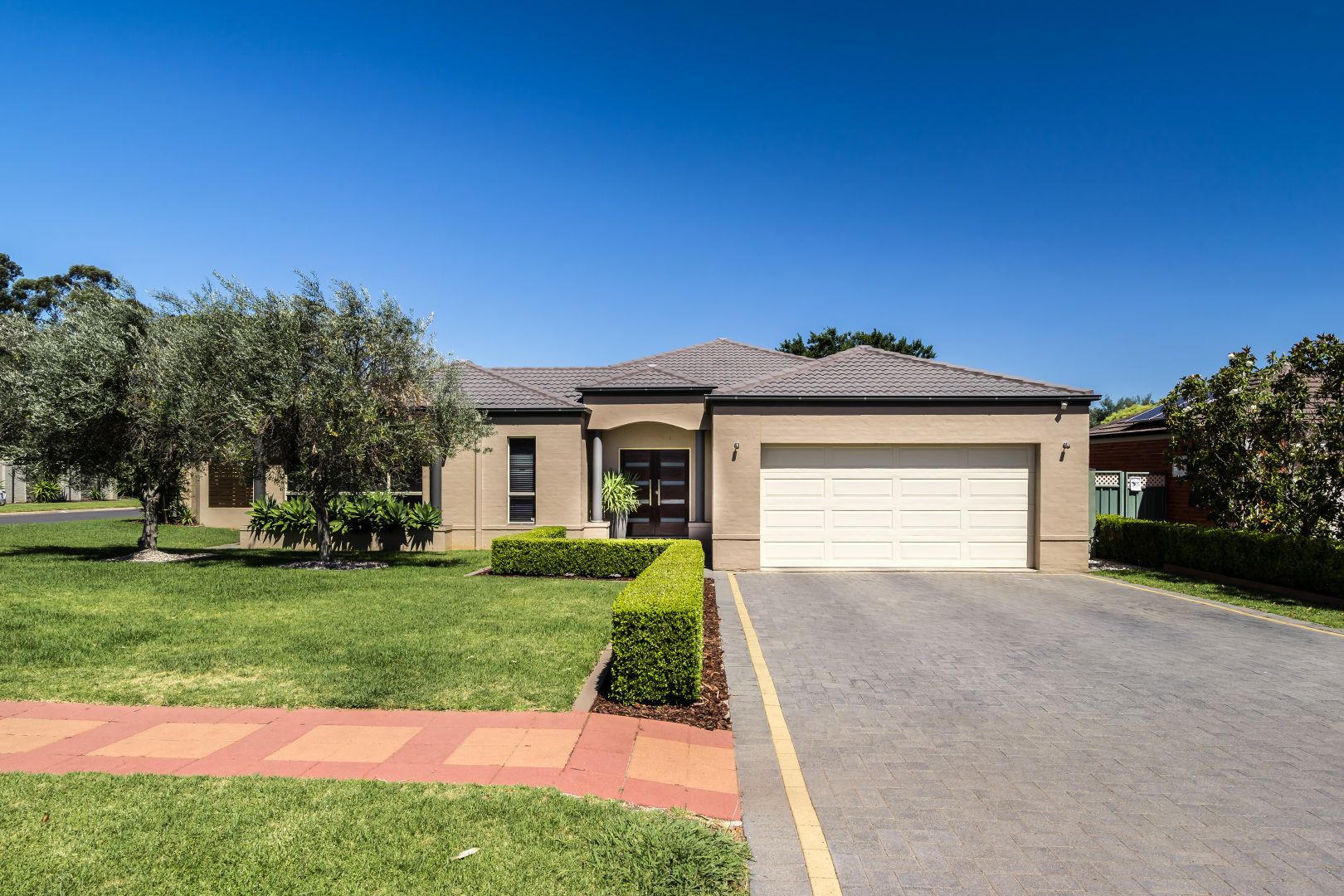 8 St Andrews Drive, Dubbo Property History & Address Research Domain