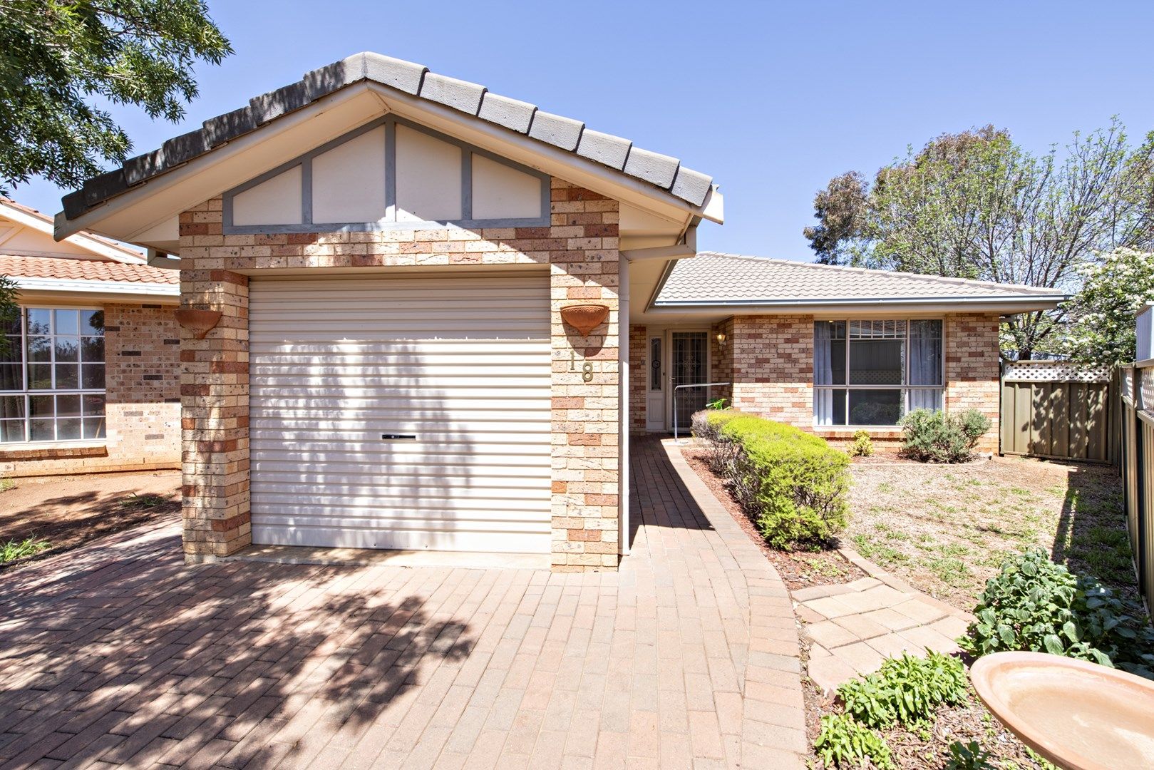 18 Carling Court, Dubbo NSW 2830, Image 0