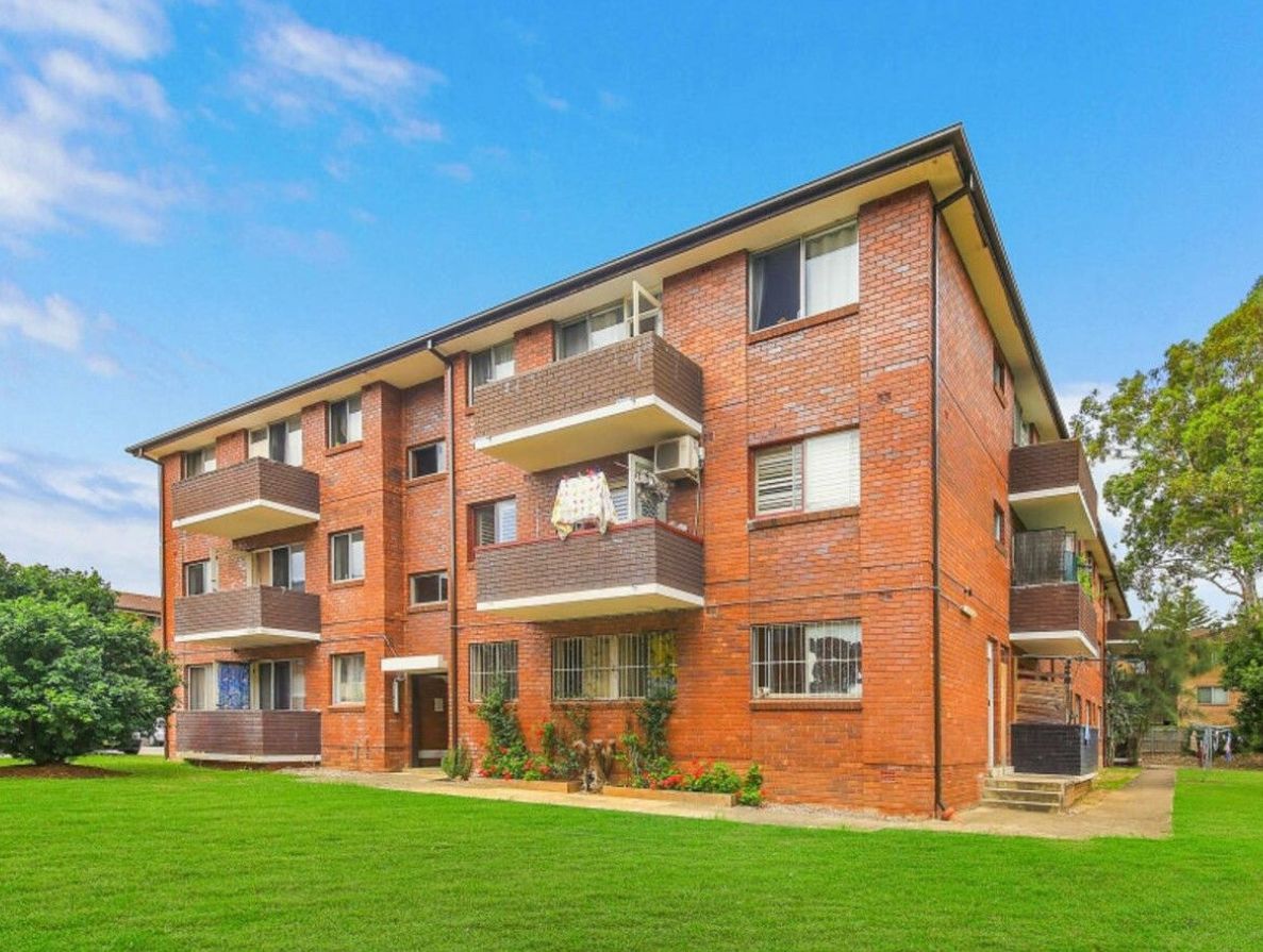 2 bedrooms Apartment / Unit / Flat in 12/188 Sandal Crescent CARRAMAR NSW, 2163