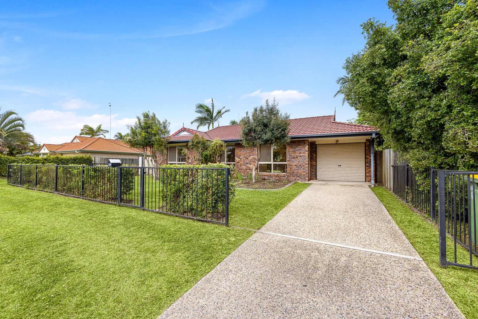 Sold 19 St James Court Little Mountain QLD 4551 on 16 Dec 2022