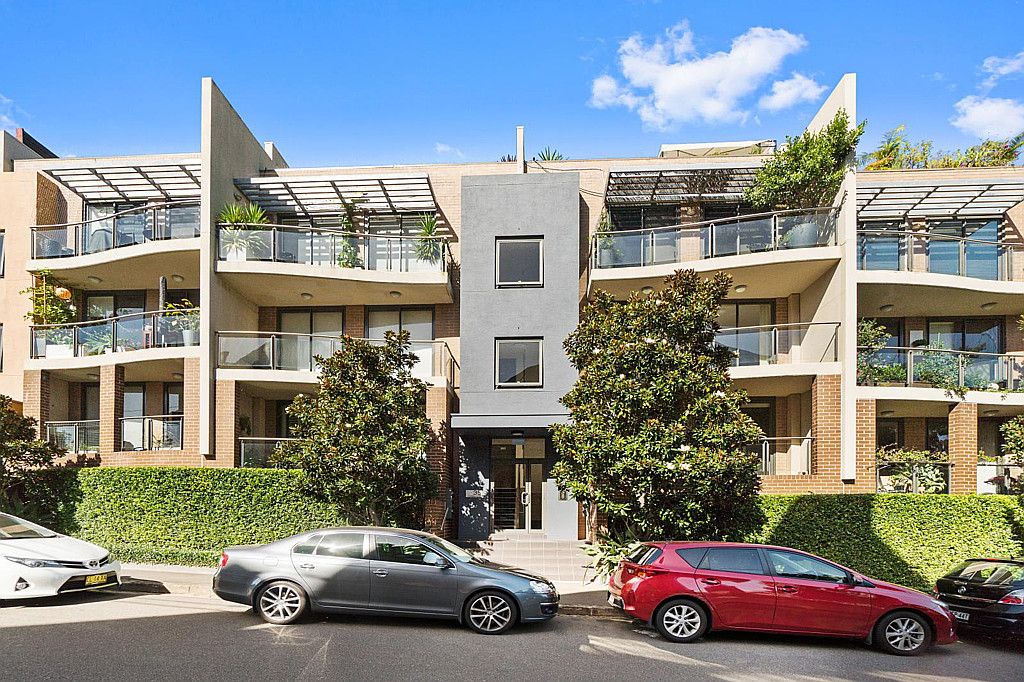 2 bedrooms Apartment / Unit / Flat in 4/35 Cornwallis Street REDFERN NSW, 2016