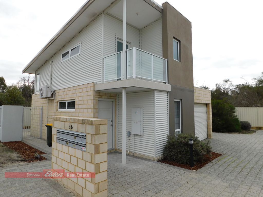 2 bedrooms Townhouse in 5/36 Millbrook Avenue BERTRAM WA, 6167