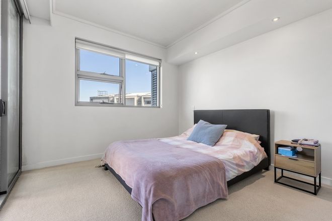 2301/118 Parkside Circuit Hamilton 4007 - Image 5