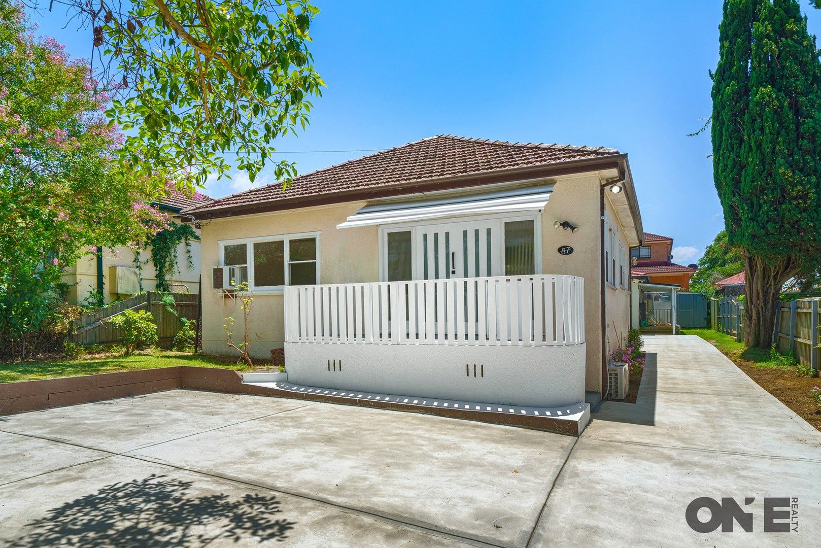 3 bedrooms House in 87 Northcote Road GREENACRE NSW, 2190