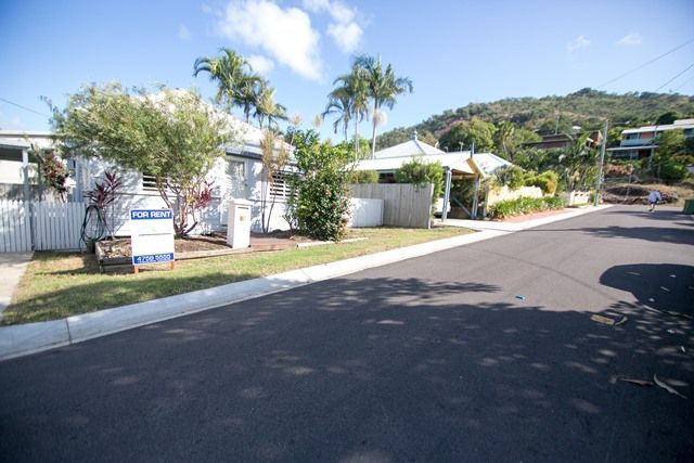 26 Greenslade Street, West End QLD 4810, Image 0