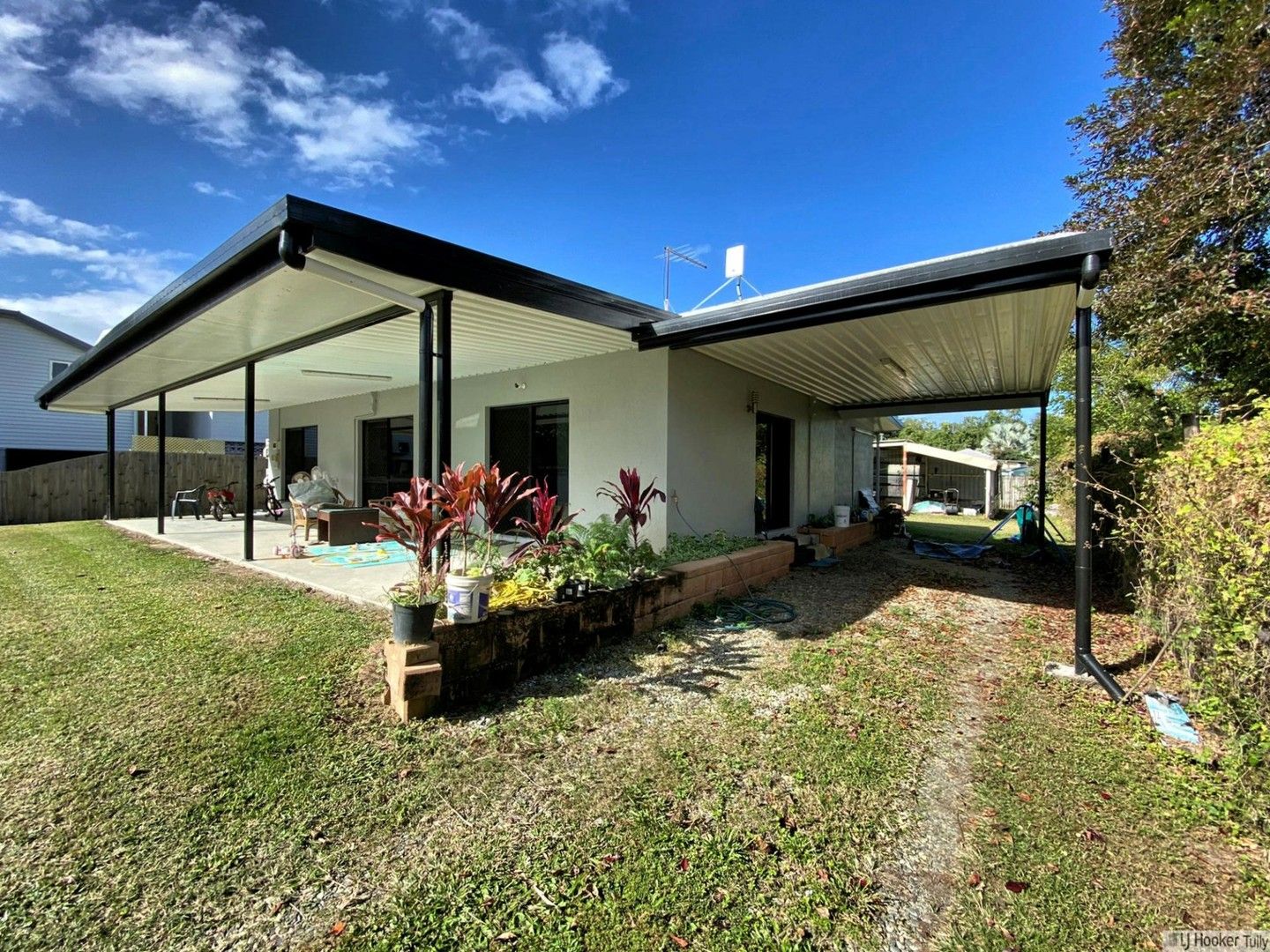 17 Edward Street, Silkwood QLD 4856 Domain