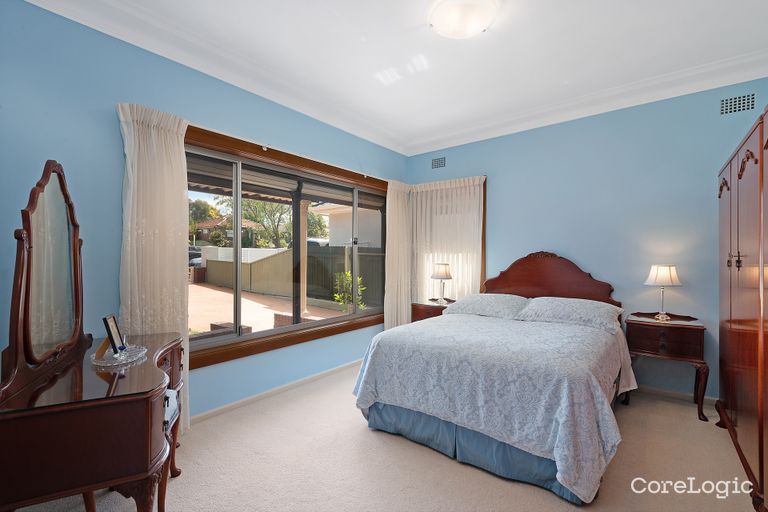 3 bedrooms House in 83 Mercury Street NARWEE NSW, 2209