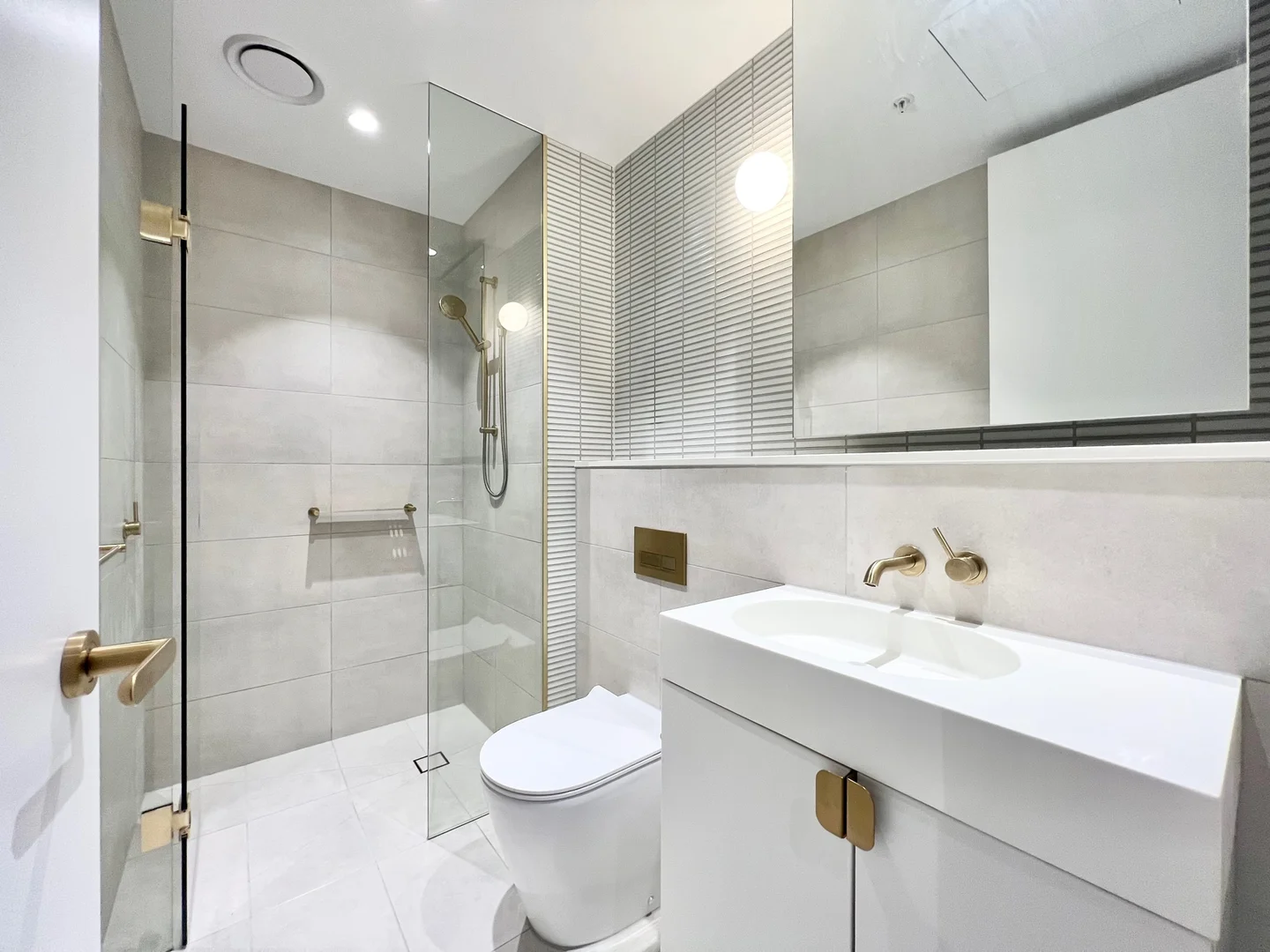 Additional image 9 of 1612/545 Station St, Box Hill VIC 3128