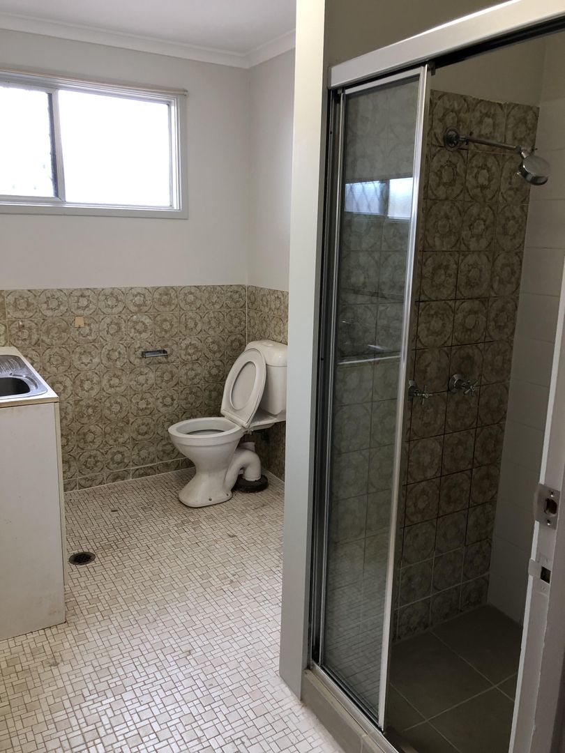 2 bedrooms Terrace in 41 Darrambal Street CHEVRON ISLAND QLD, 4217