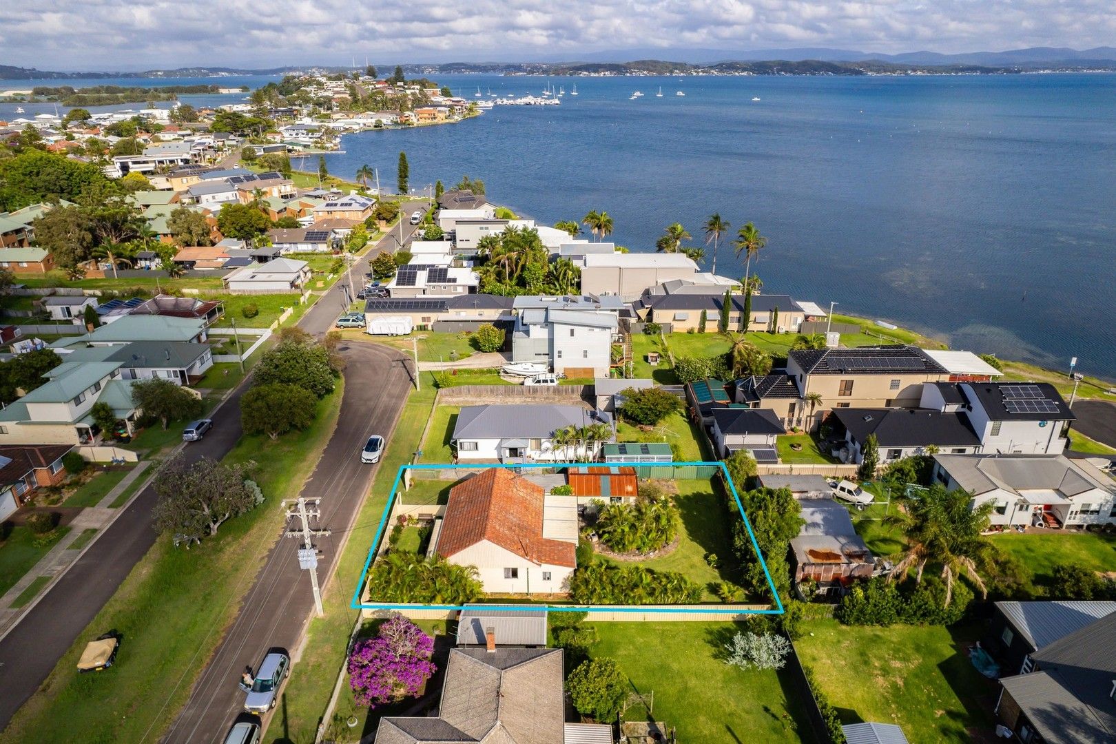 27 Emily Street, Marks Point NSW 2280, Image 0