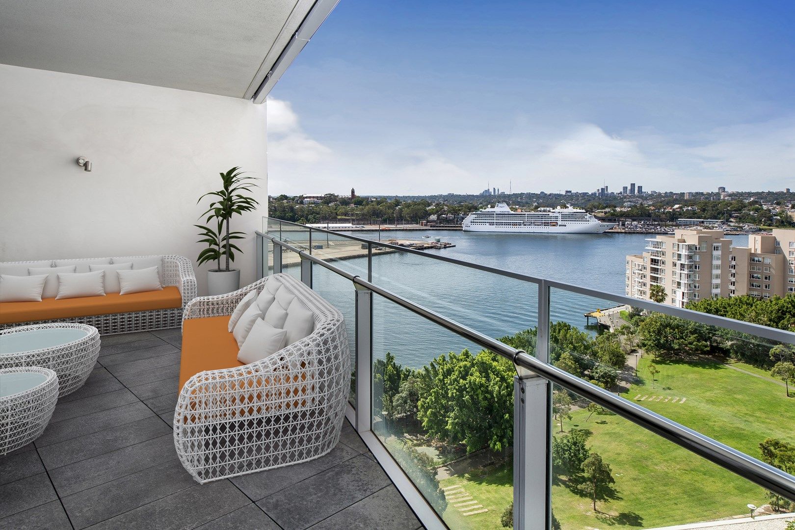 2 bedrooms Apartment / Unit / Flat in 8C/2 Distillery Drive PYRMONT NSW, 2009