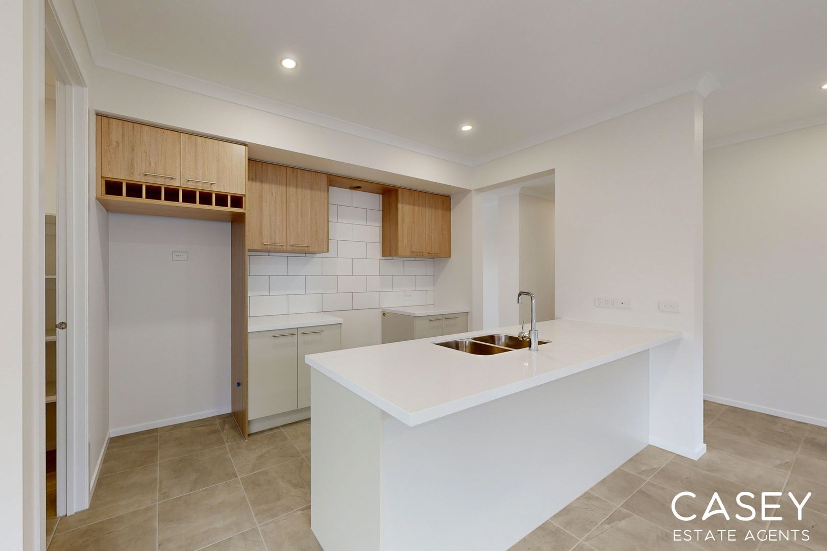 35 Heart Loop, Clyde North VIC 3978, Image 2