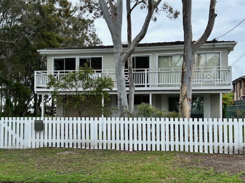 2 bedrooms House in 320 GEOFFREY ROAD CHITTAWAY POINT NSW, 2261